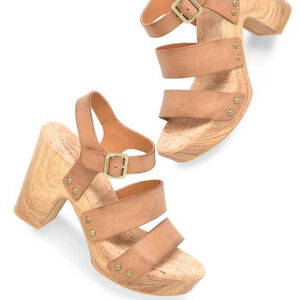 KORK EASE Della Wood Leather Strappy Sandal in Brown // 11
